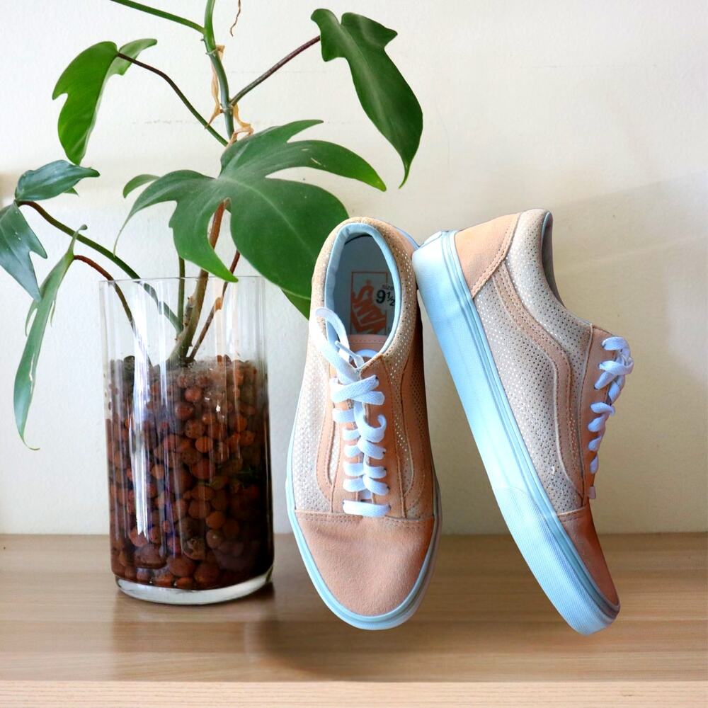 NEW Unisex VANS Old Skool Pink with Metallic Dots Skater Shoes Size W 9.5 M 8